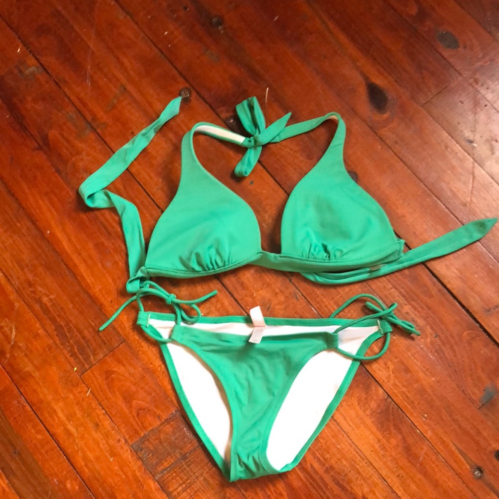 Green Bikini: two sized